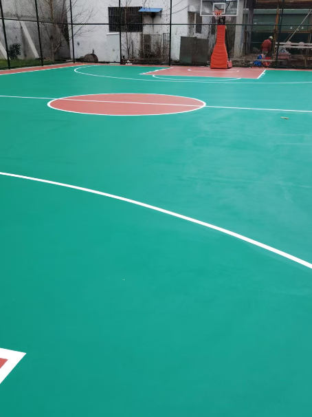 涡阳 球场长期使用易出现地面开裂